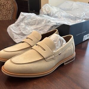 Tommy Hilfiger Men's Tan Loafers